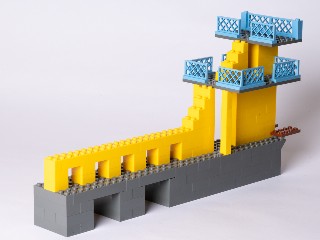 Diving tower, rear view, alternate side